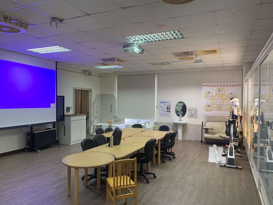 亞洲大學-健康產業管理學系Demo Room